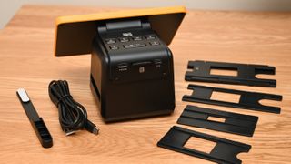 KODAK SLIDE N SCAN DIGITAL FILM SCANNER