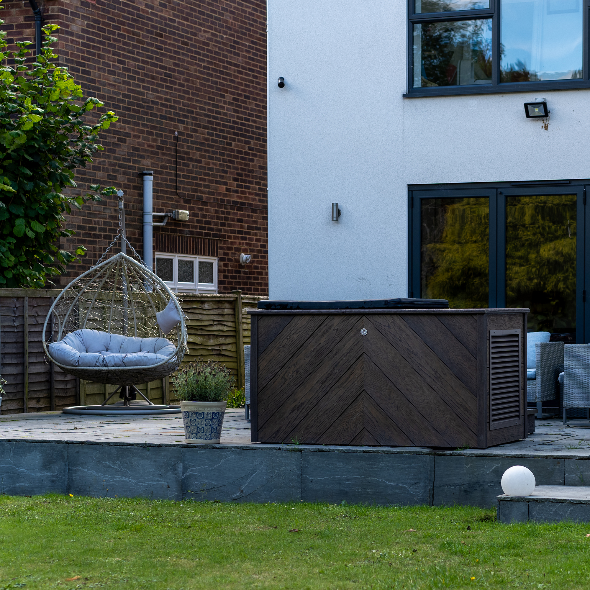 Brass monkey outdoor sauna