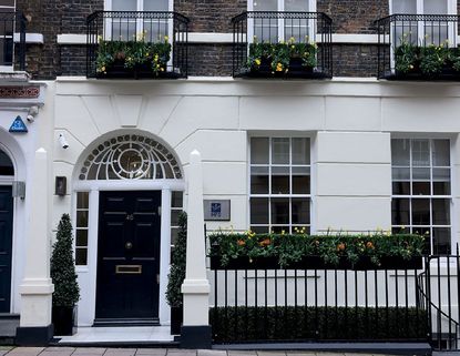 Offices of Paresh Raja's Market Financial Solutions