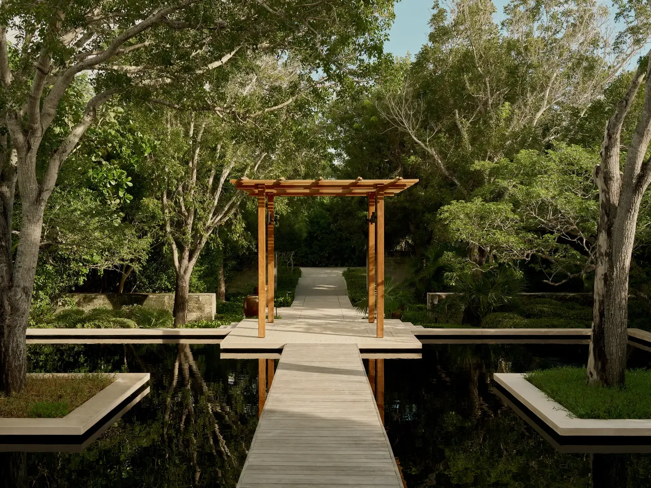 BLE22.travellers_tales.Amanyara