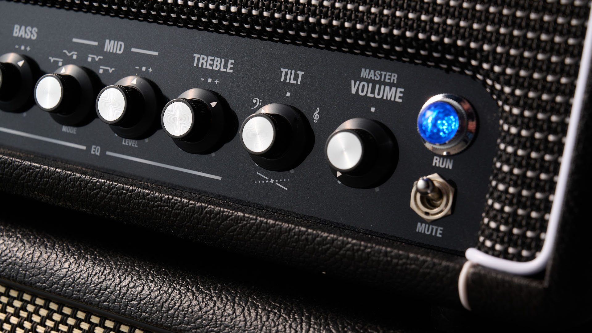 Laney Digbeth DB-EAST, the new signature bass head developed with the bass legend Nathan East