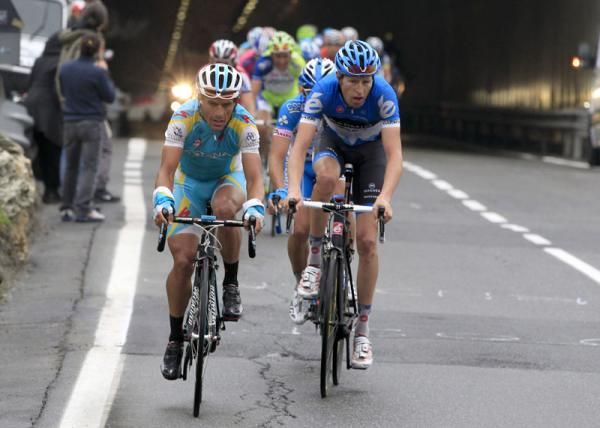 Tiralongo and Hesjedal drive from the group of main favourites