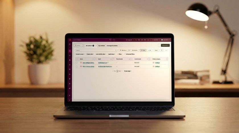 HubSpot being used on a macbook