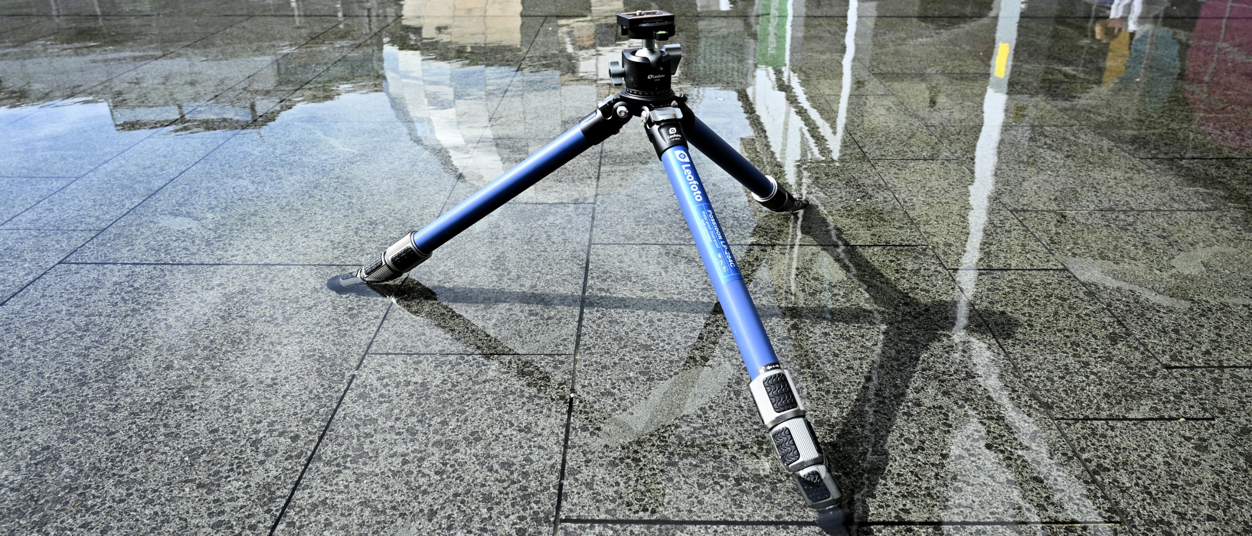 Leofoto Poseidon Ocean LP-284C + LH-30 waterproof tripod