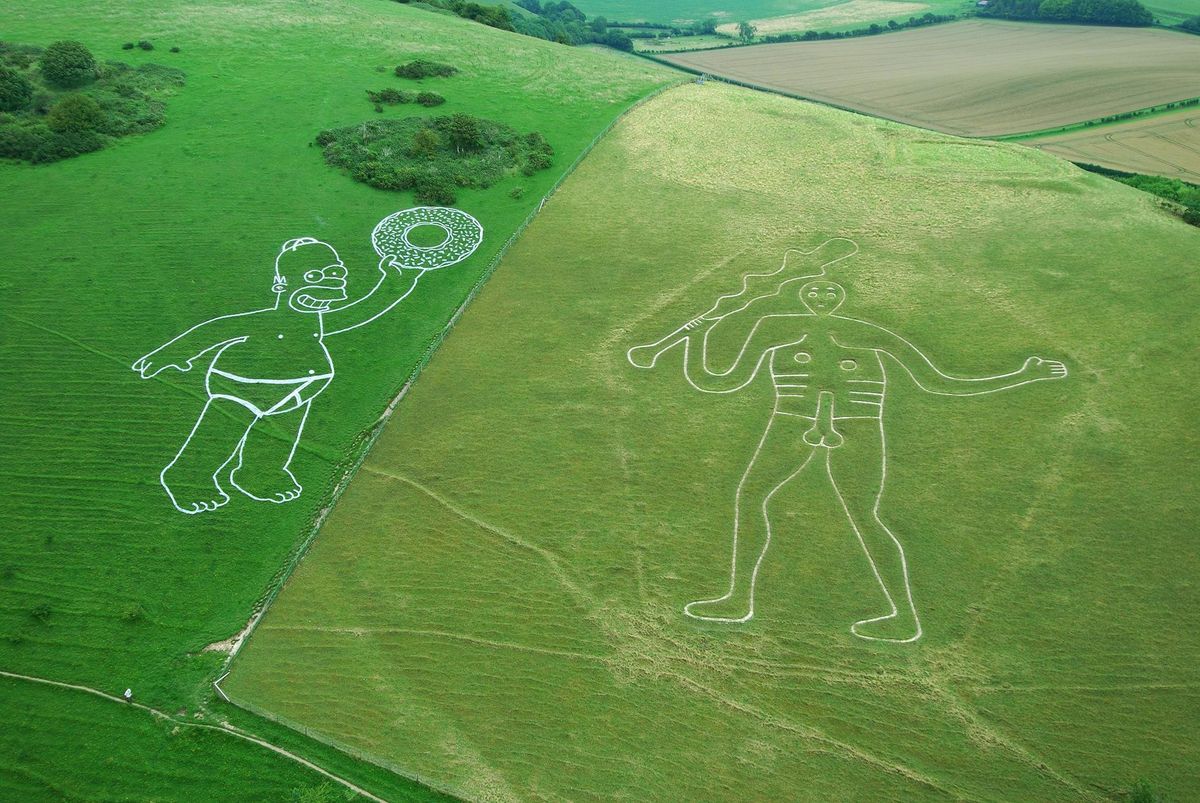 &#039;Chalk&#039; Homer appears next to Cerne Abbas giant