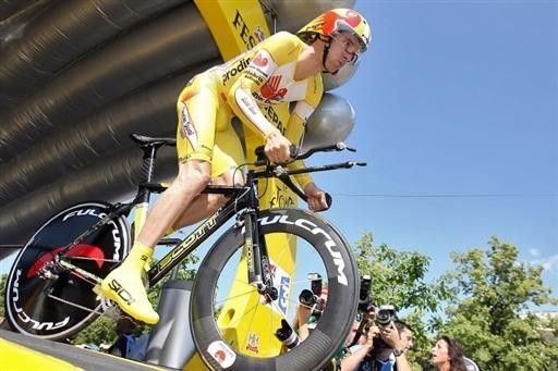 David Millar (Saunier Duval) sets off in his comeback ride