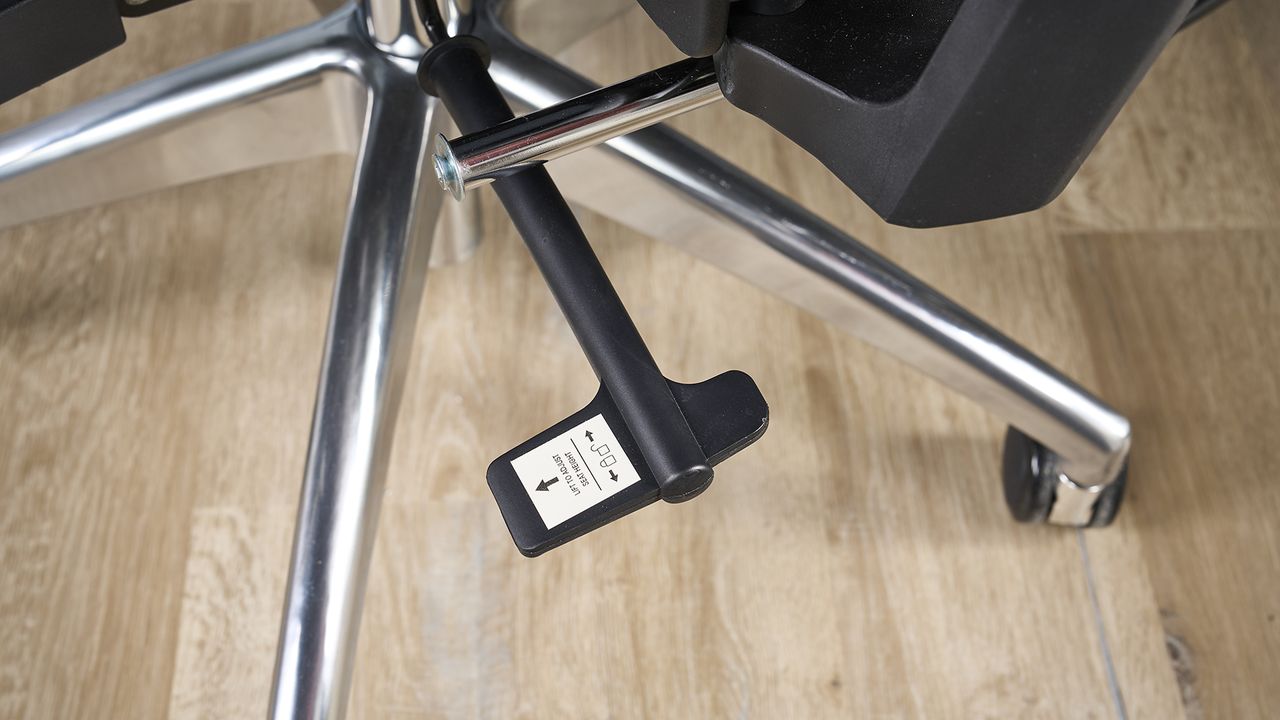 The Boulies EP460 office chair