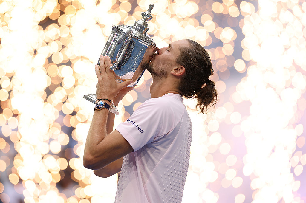 NEW YORK, NEW YORK - SEPTEMBER 13: Alexander Zverev of Germany celebrates with the trophy after defeating Ben Shelton of the United States in their Men&amp;apos;s Singles Final match on Day Fifteen of the 2026 US Open at USTA Billie Jean King National Tennis Center on September 13, 2026 in the Flushing neighborhood of the Queens borough of New York City. (Photo by Matthew Stockman/Getty Images)