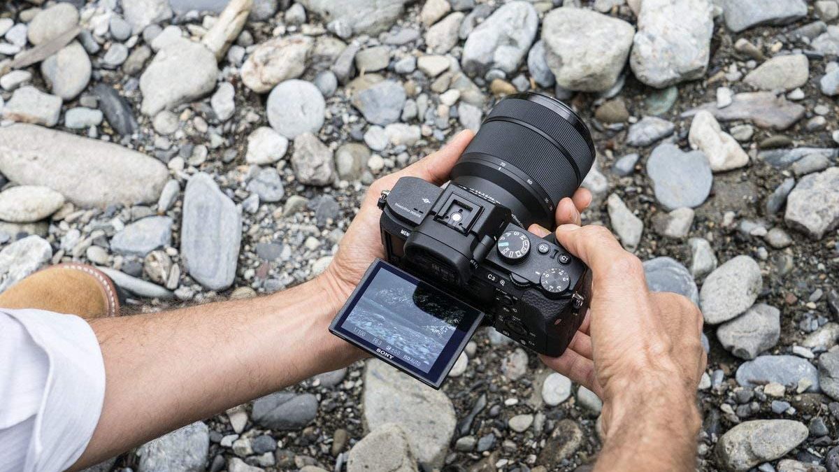 Is a Sony A7 2 still worth it for $500? : r/Cameras