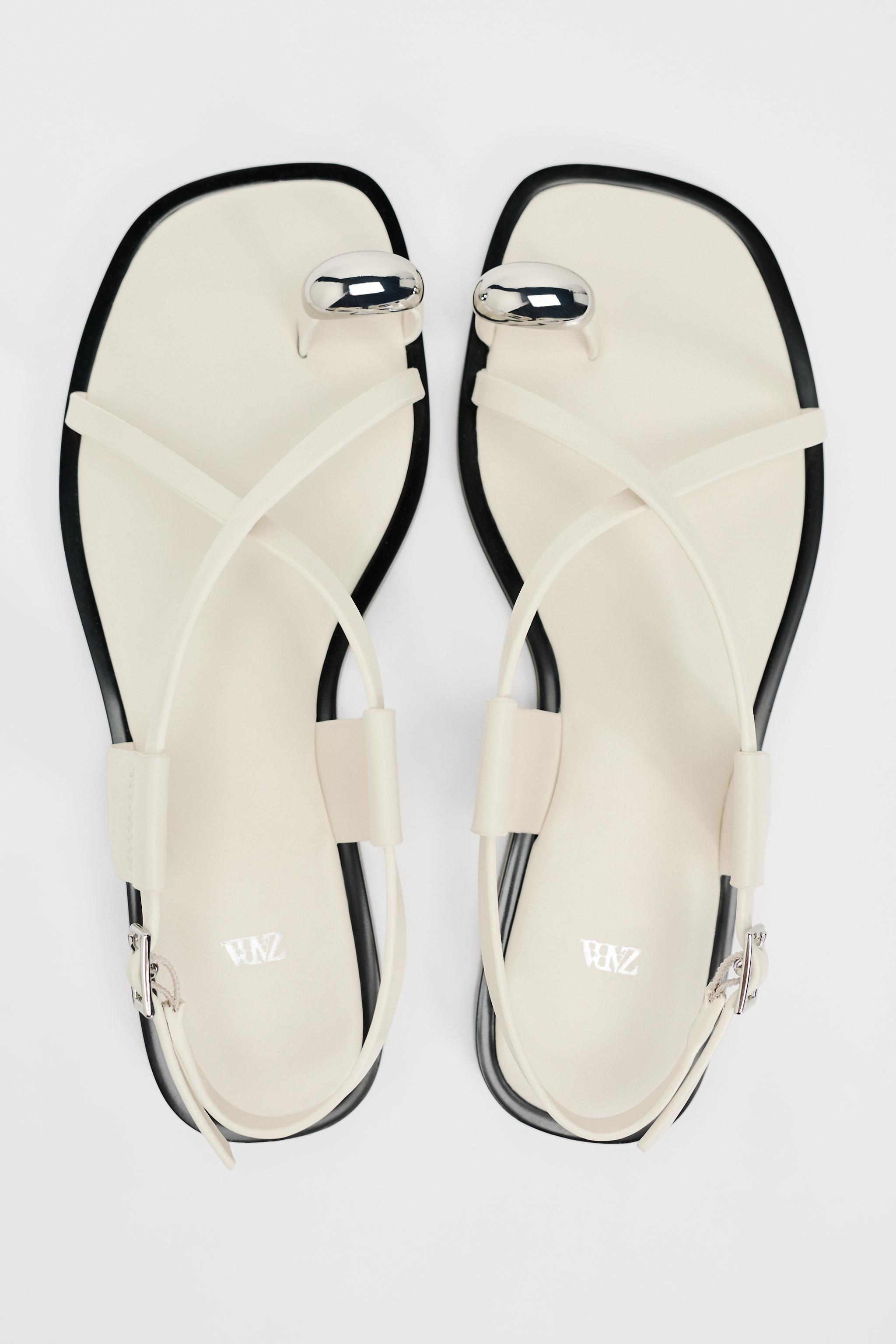 Flat Strappy Sandals With Metal Ornament