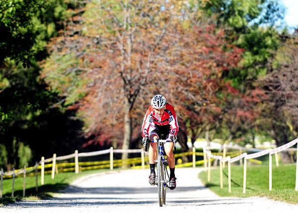 Natasha Elliot (Garneau Club Chausseures) seemed to be out for a country spin by herself.