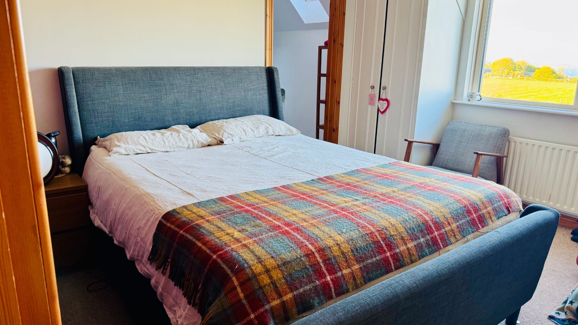 The Simba Cool Linen Bedding pictured on tester Heidi Scrimgeour's bed