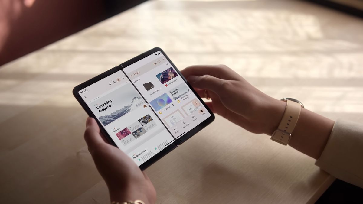 The Samsung Galaxy Fold, again: Hard to love, even harder to hate