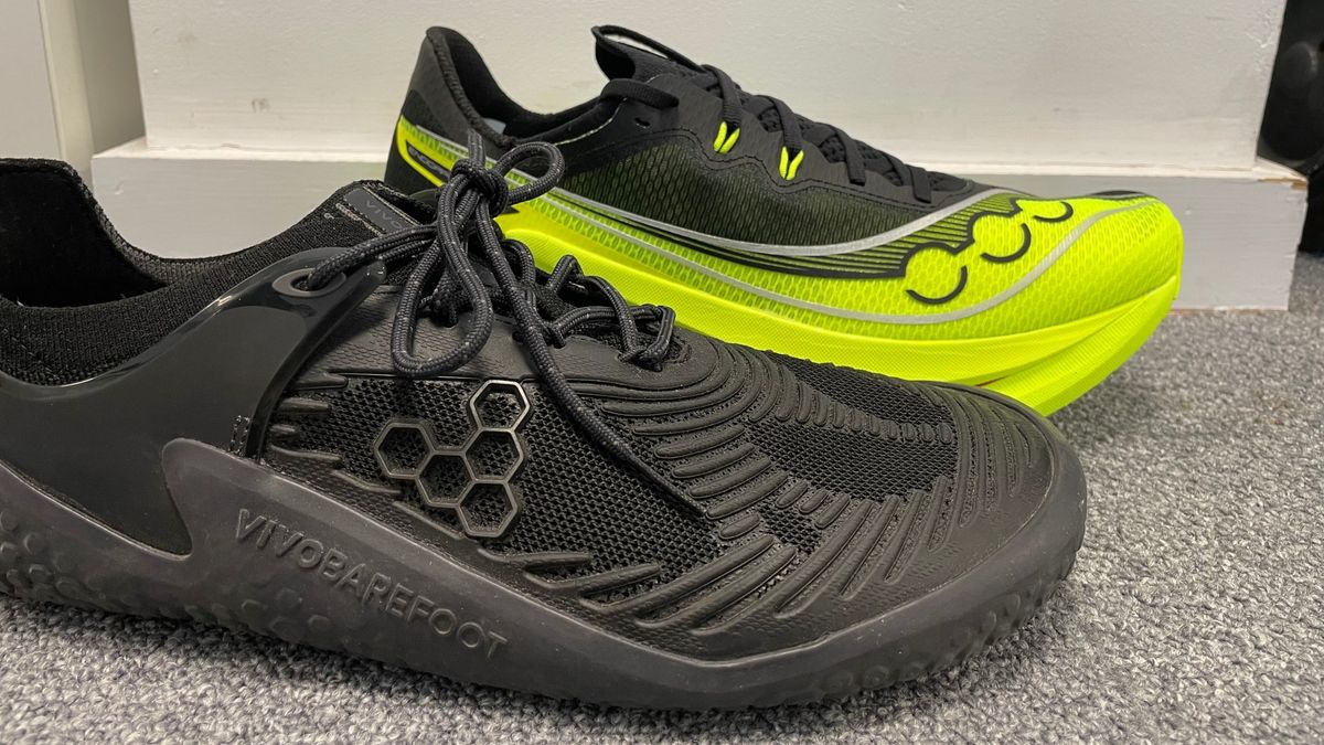 VivoBarefoot Motus Strength II in black