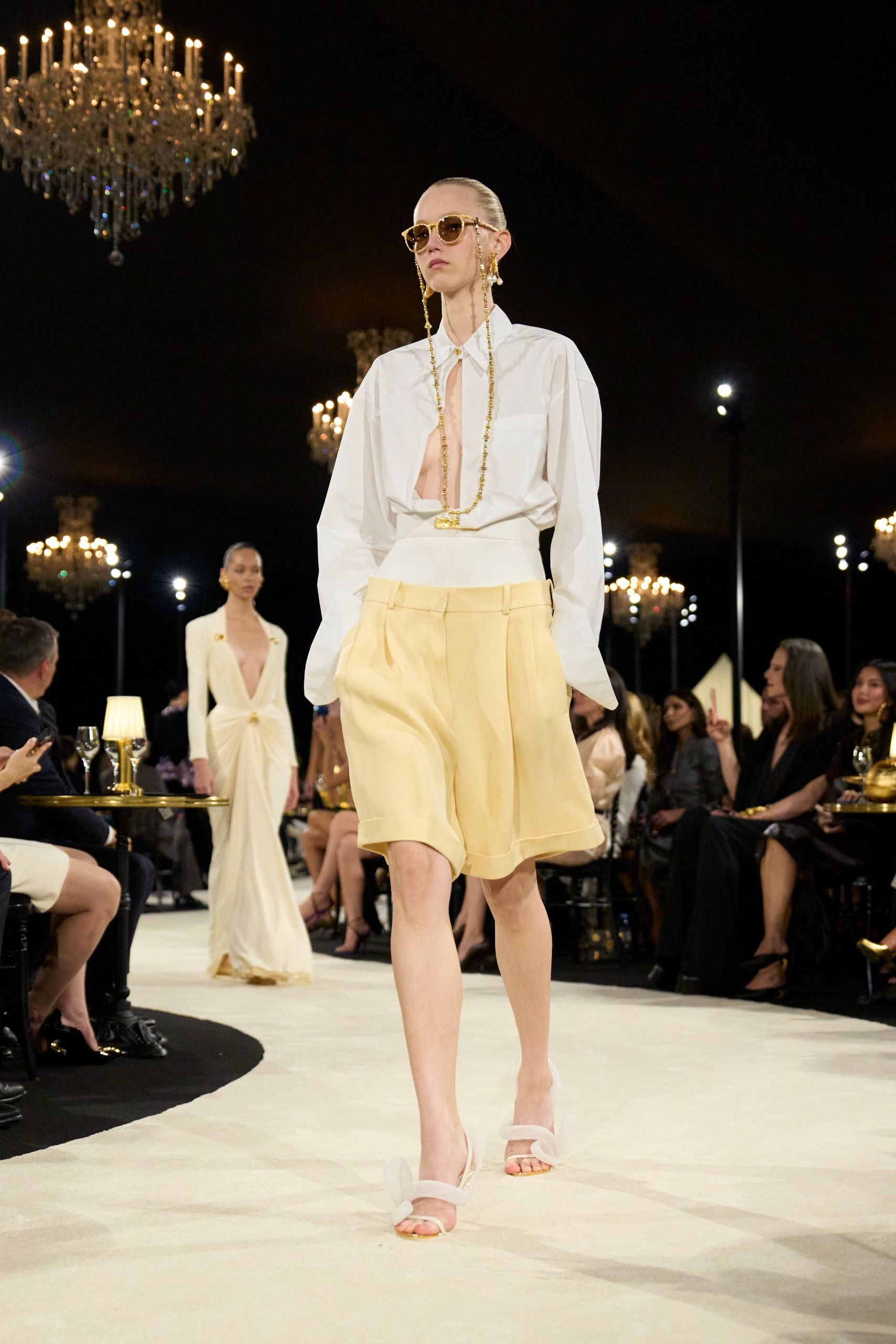 Schiaparelli S/S 27 runway