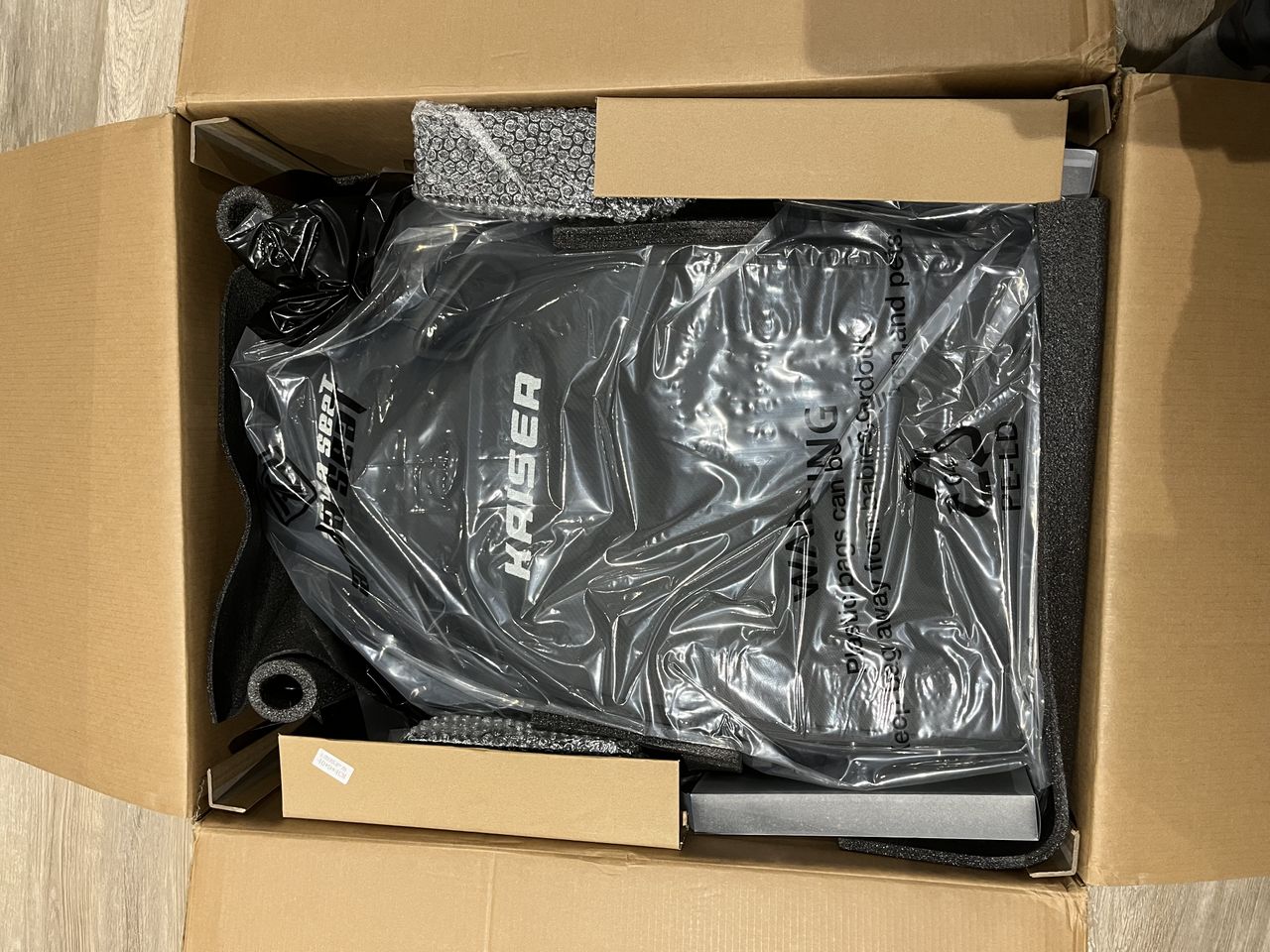 AndaSeat Kaiser 3 in Ash Grey