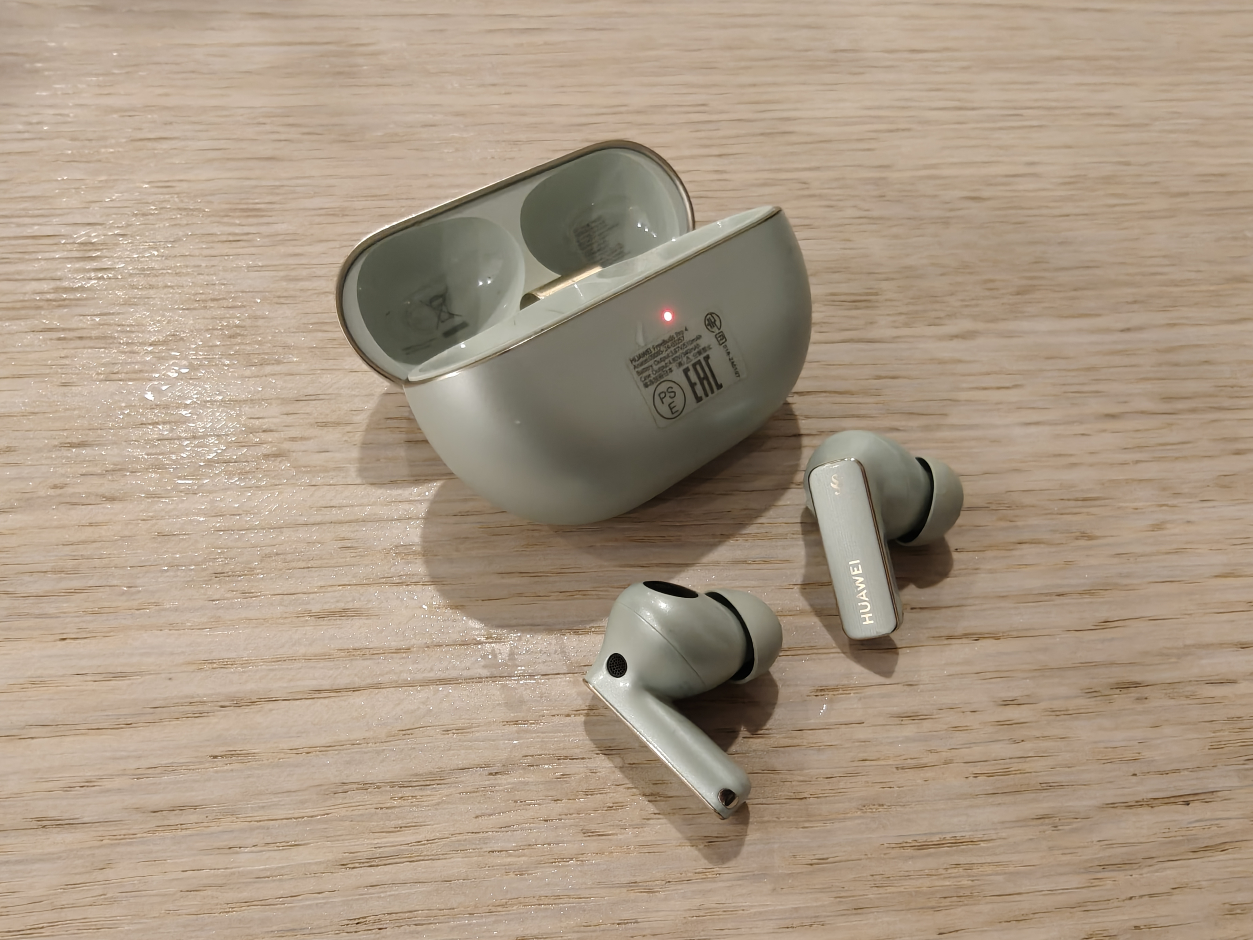 Huawei FreeBuds 4 Pro