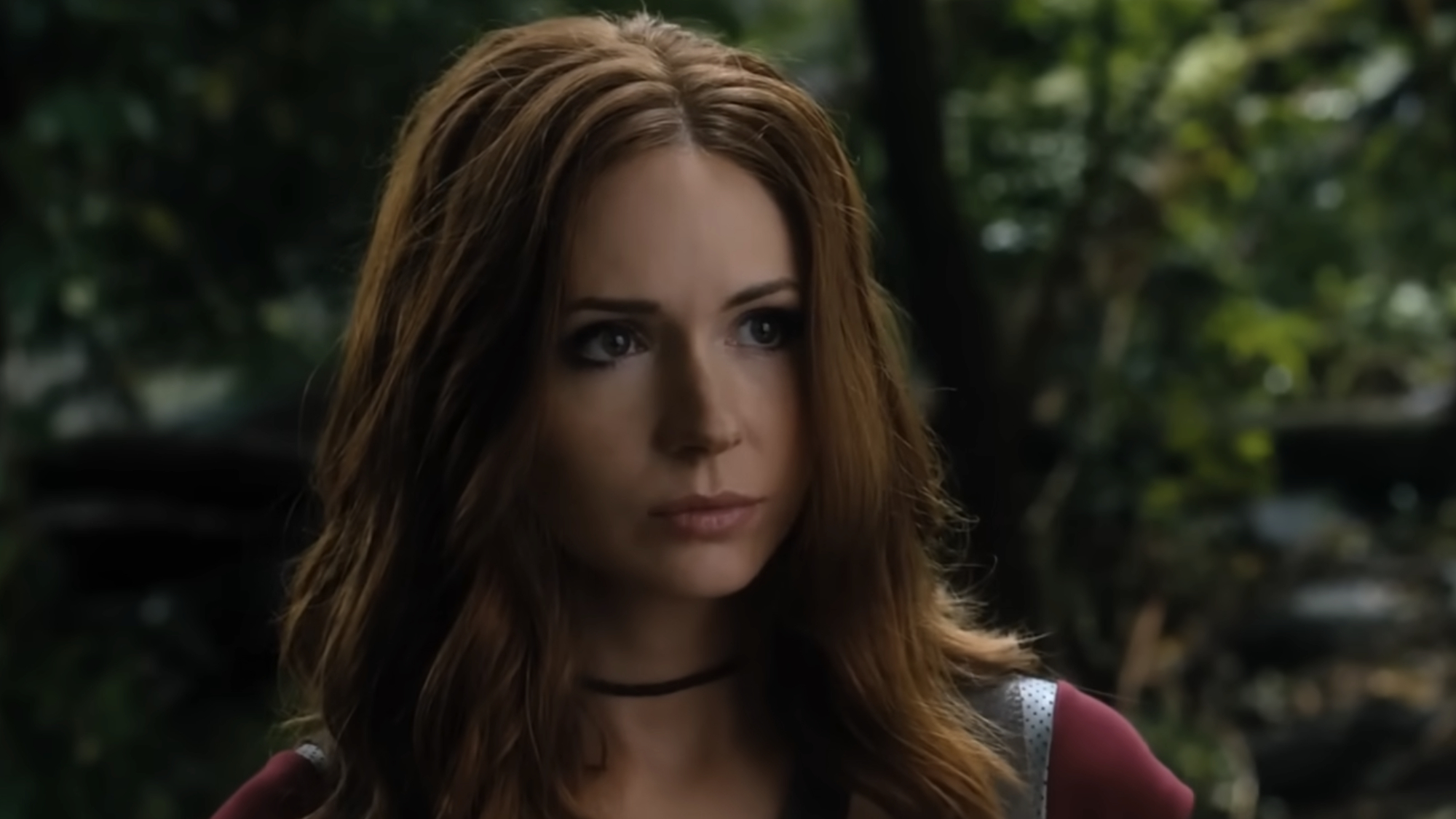 Martha Kaply/Ruby Roundhouse (Karen Gillan) looks ahead during a conversation in Jumanji: Welcome to the Jungle.