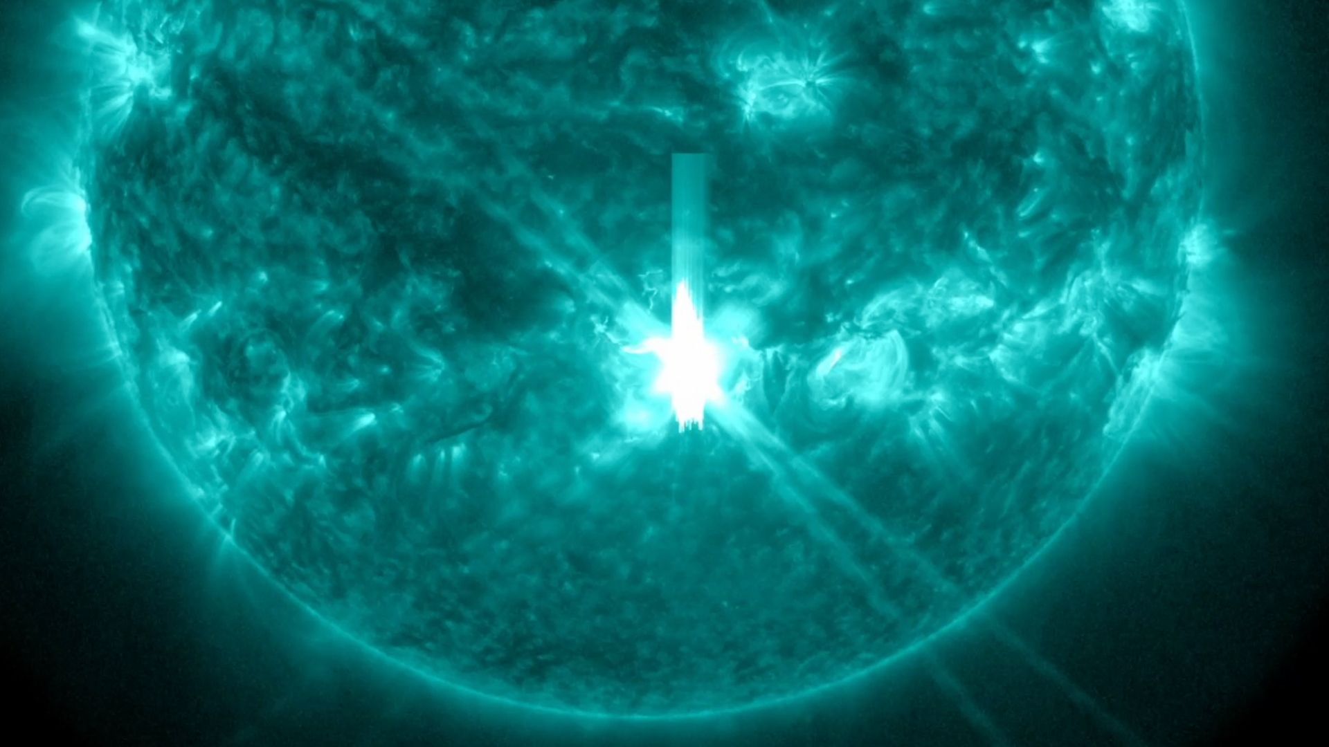 Biggest solar flare since 2017 erupts from sun and Earth is in the ...
