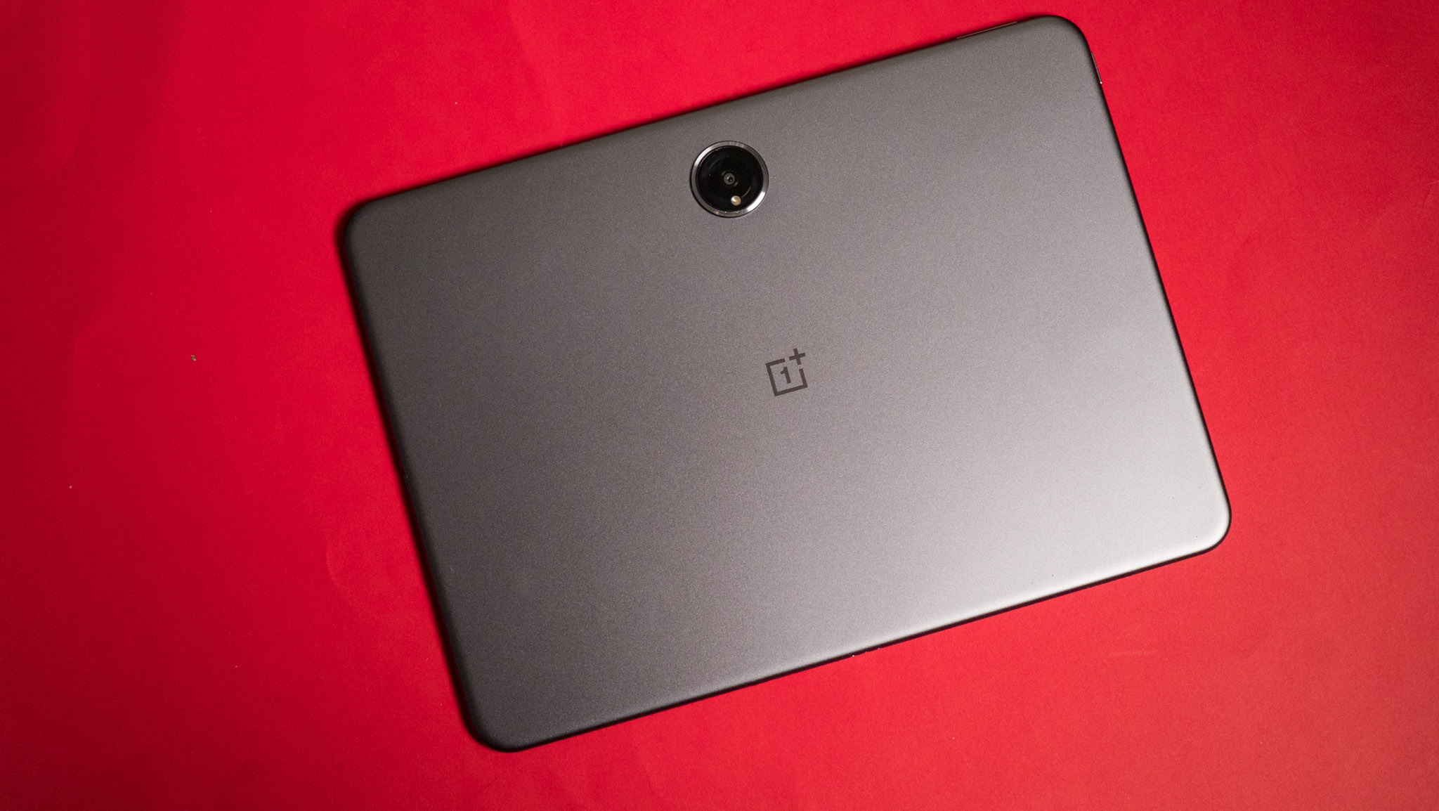 The OnePlus Pad 2 rear view reveals a metal chassis