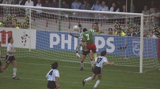 Cameroon 1-0 Argentina World Cup 1990