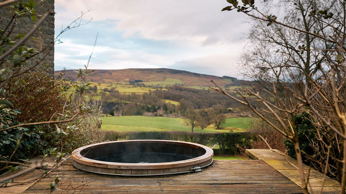 Hot tub at Stank House Farm