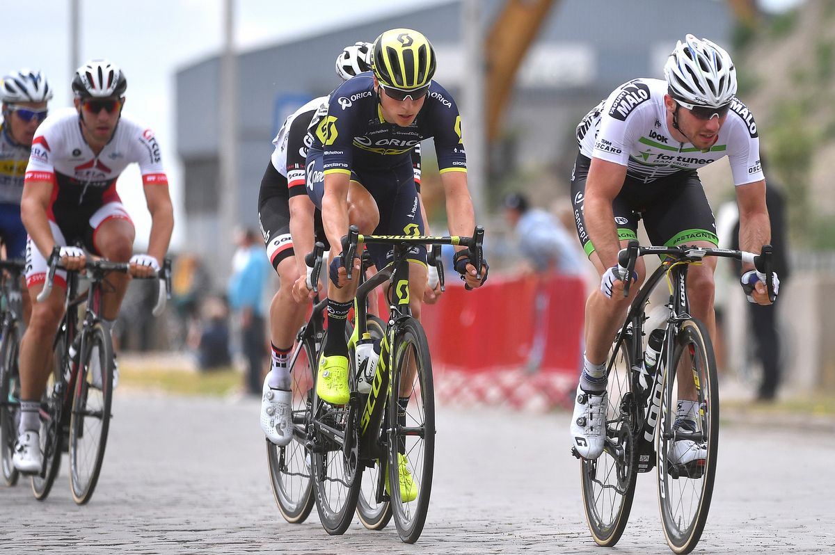 Jens Keukeleire (Orica-Scott) in the bunch