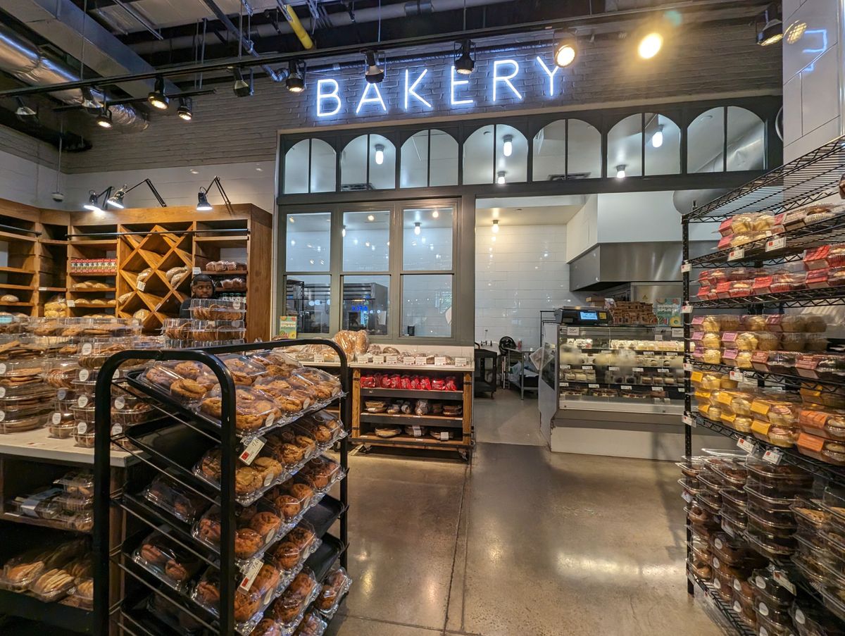 Google Pixel 8 ultrawide sample.