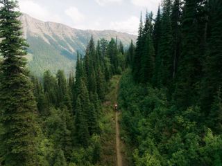 Lachlan Morton (EF Education-EasyPost) out on the Tour Divide Route in 2023