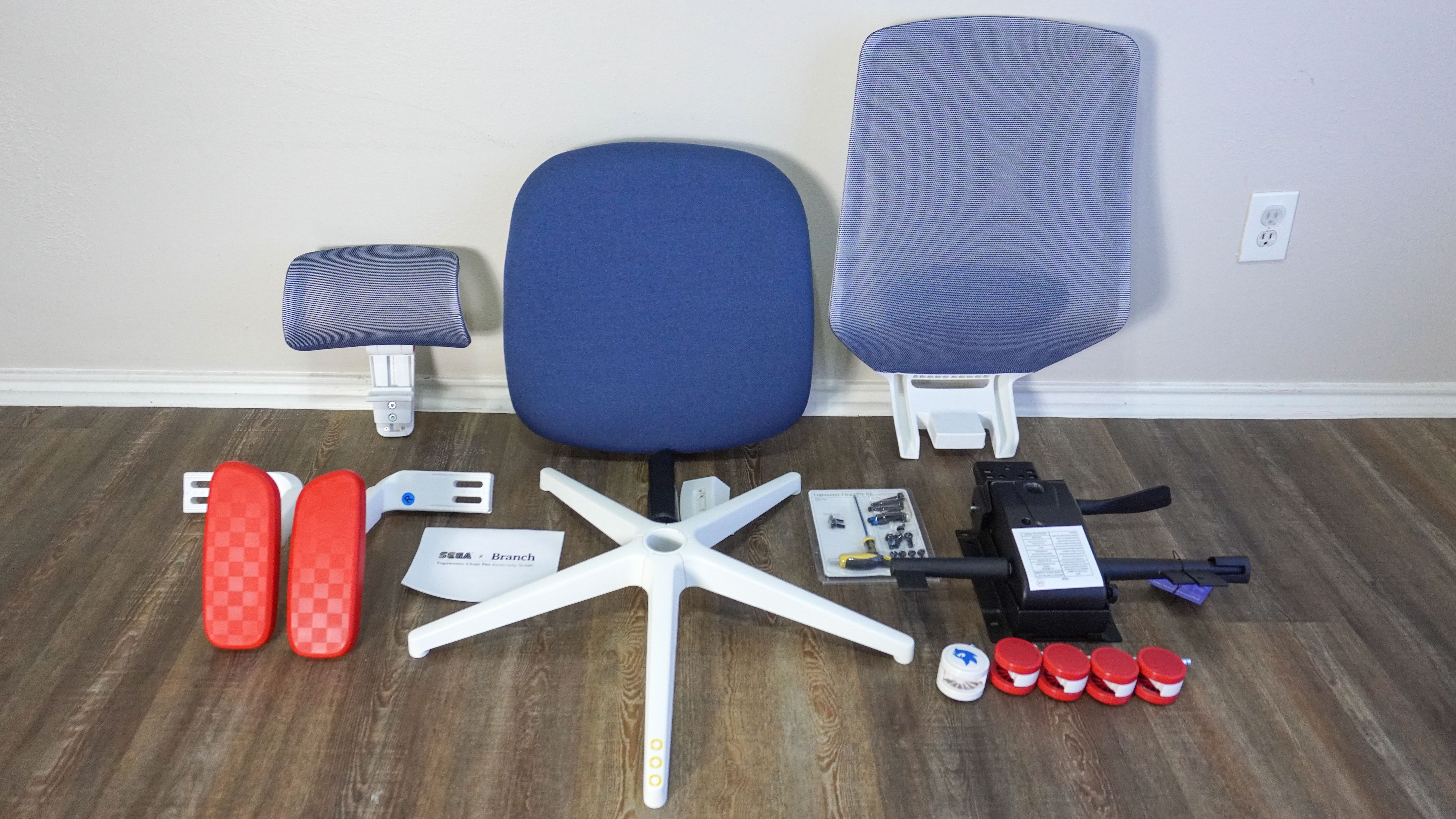 Unboxing the Branch Ergonomic Chair Pro: Sonic the Hedgehog Edition