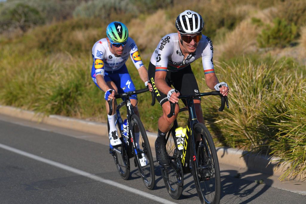 Daryl Impey went in the late attack