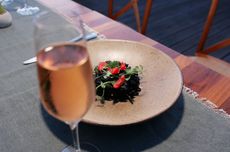 WoG_RHODES_ROZE-afrodes_melani-soupiasme-rizi_food-paring.jpg