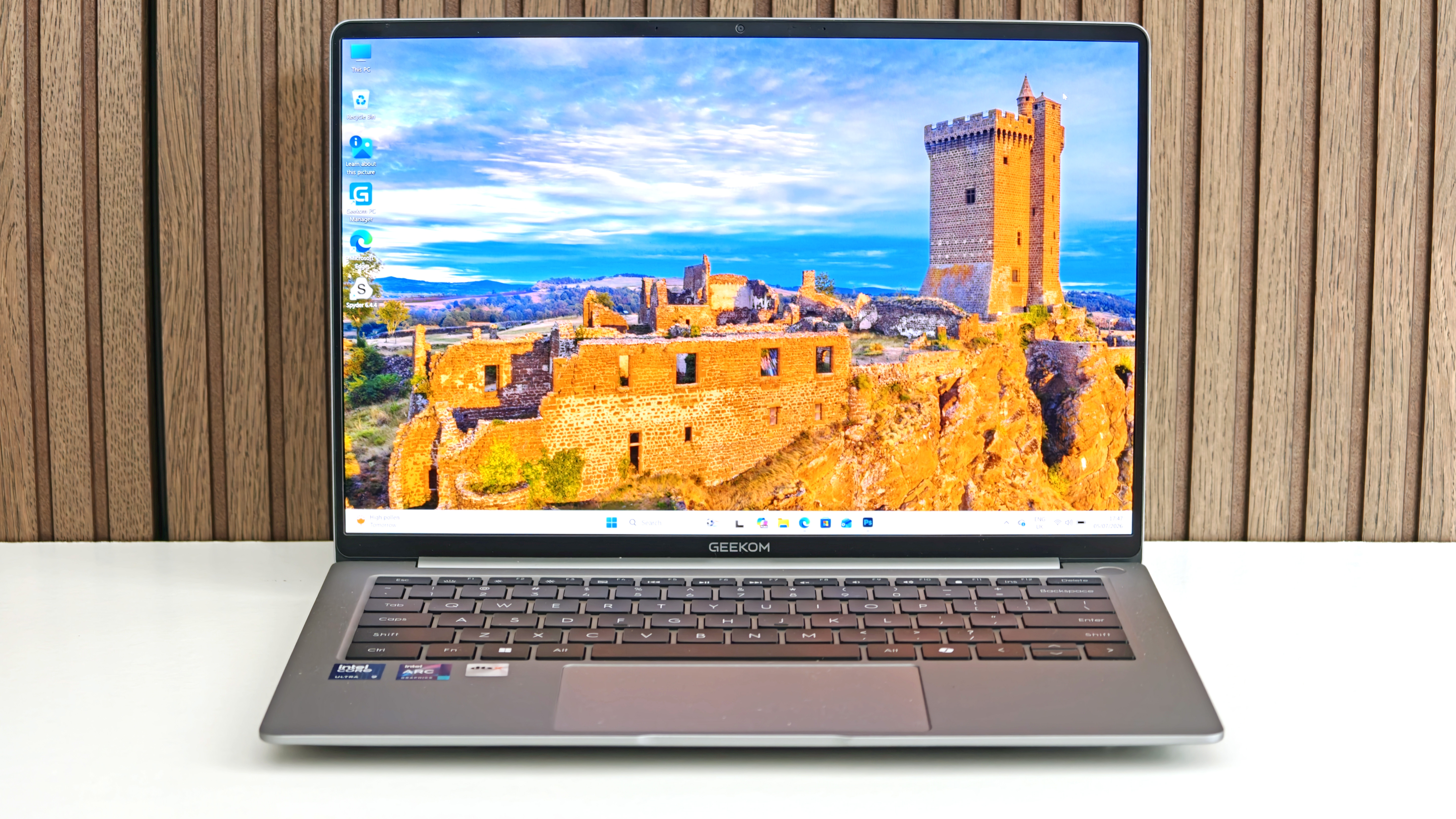 Geekom GeekBook X14 Pro