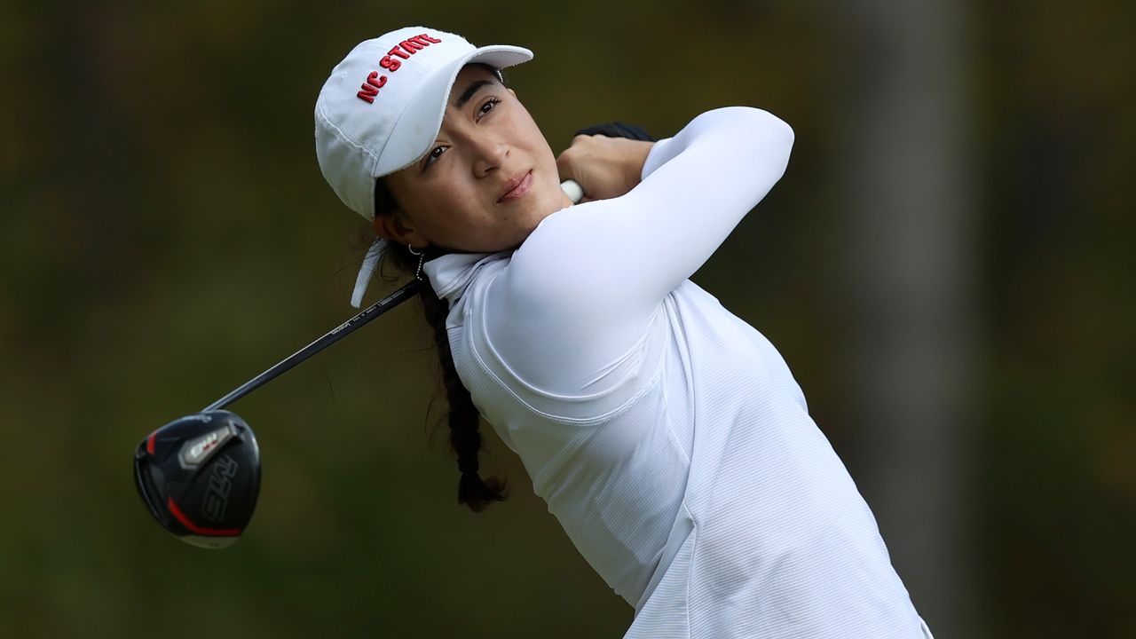 Lauren Olivares Leon takes a shot at the 2022 Ruth&#039;s Chris Tar Heel Invitational NCAA women&#039;s golf tournament