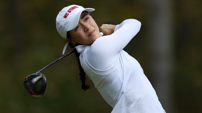 Lauren Olivares Leon takes a shot at the 2022 Ruth's Chris Tar Heel Invitational NCAA women's golf tournament