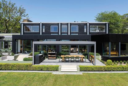 Houses for sale with barbecues: Boundary Place, Warninglid, West Sussex