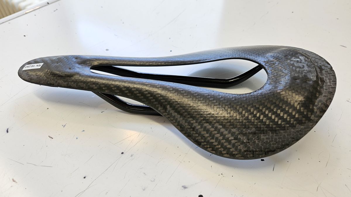 Posedla Joyseat carbon base without padding