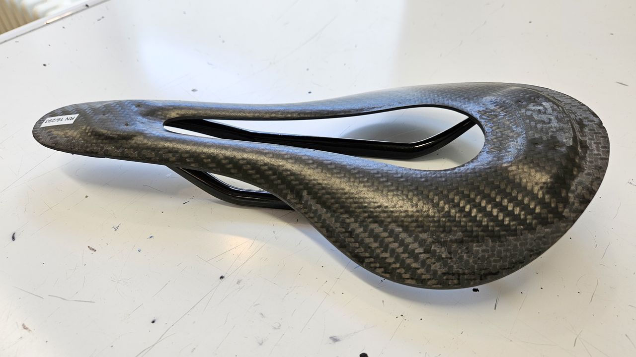 Posedla Joyseat carbon base without padding