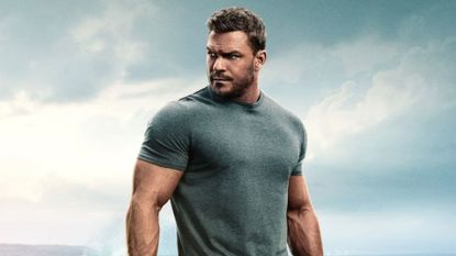 Reacher looks back over his right shoulder