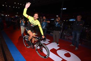 Fabian Cancellara's salutes fans during his farewell celebration