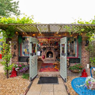 B&Q Gardener of the Year Odette and Rob's zoned garden covered outdoor kitchen area