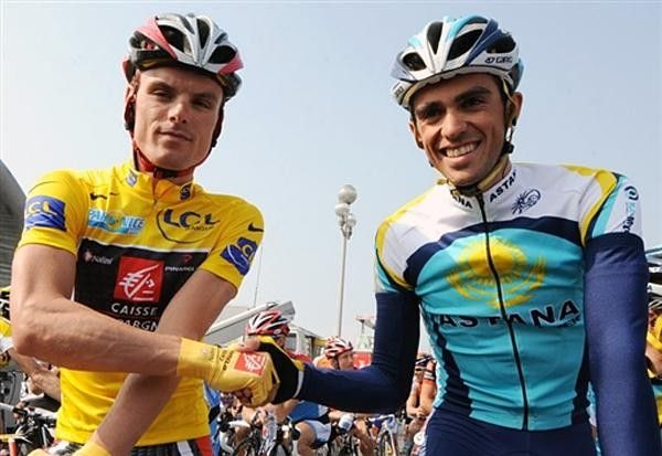 Contador congratulated Luis Leon Sanchez before the stage, but the Astana racer tried everything still on the final day.
