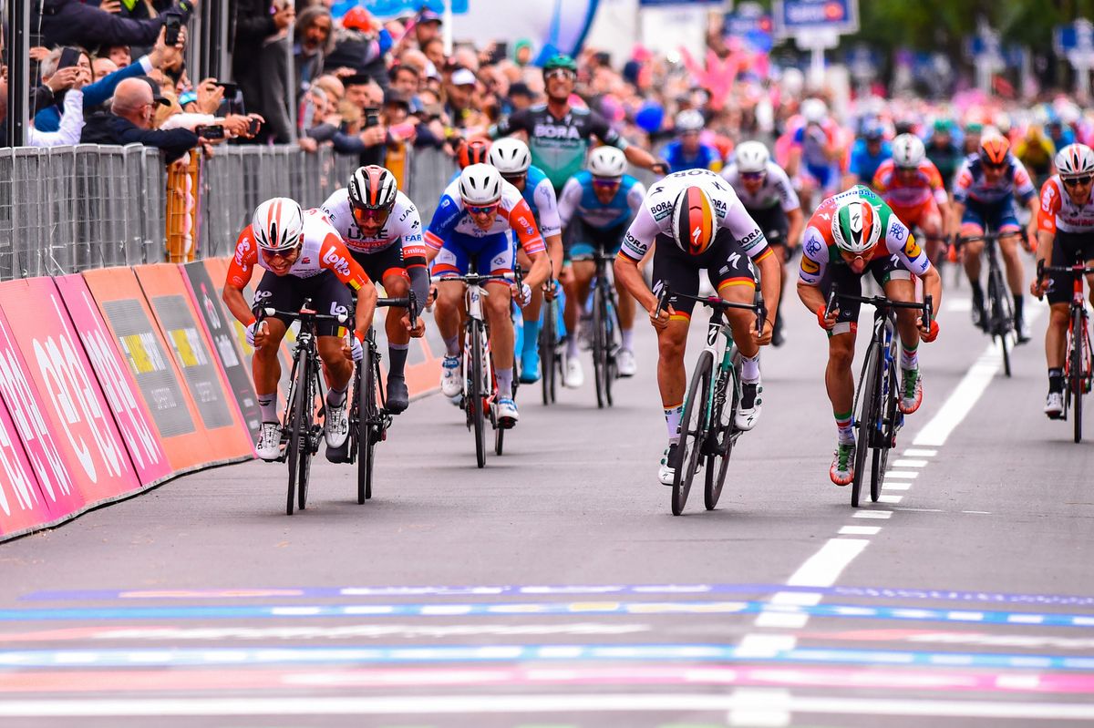 The sprint to the line &ndash; Ewan vs Ackermann