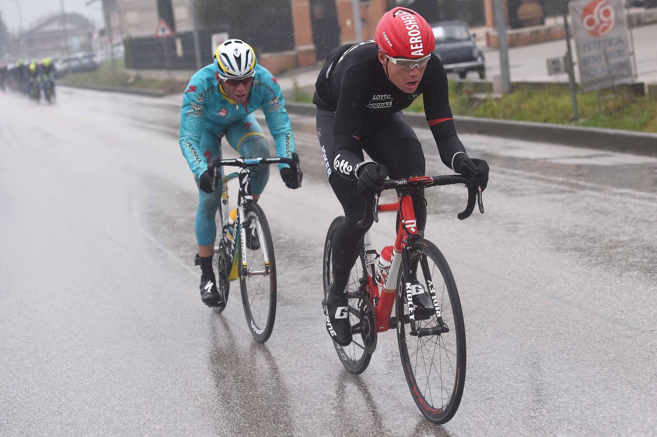 Pim Ligthart (Lotto Soudal) and Andriy Grivko (Astana) have a go