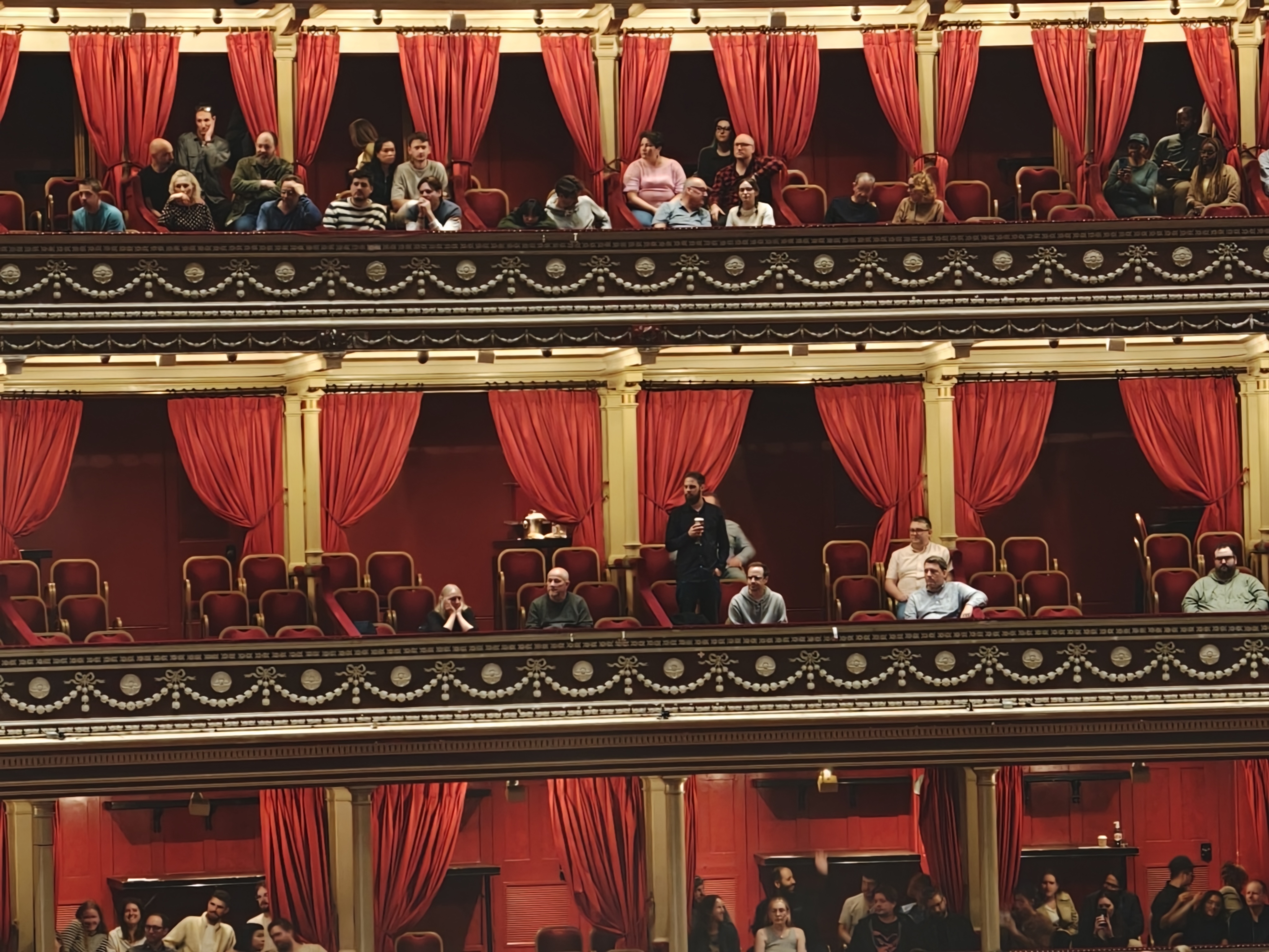 Oppo Find X9 Pro camera sample at Sigur Ros gig, Royal Albert Hall, London, September 2025