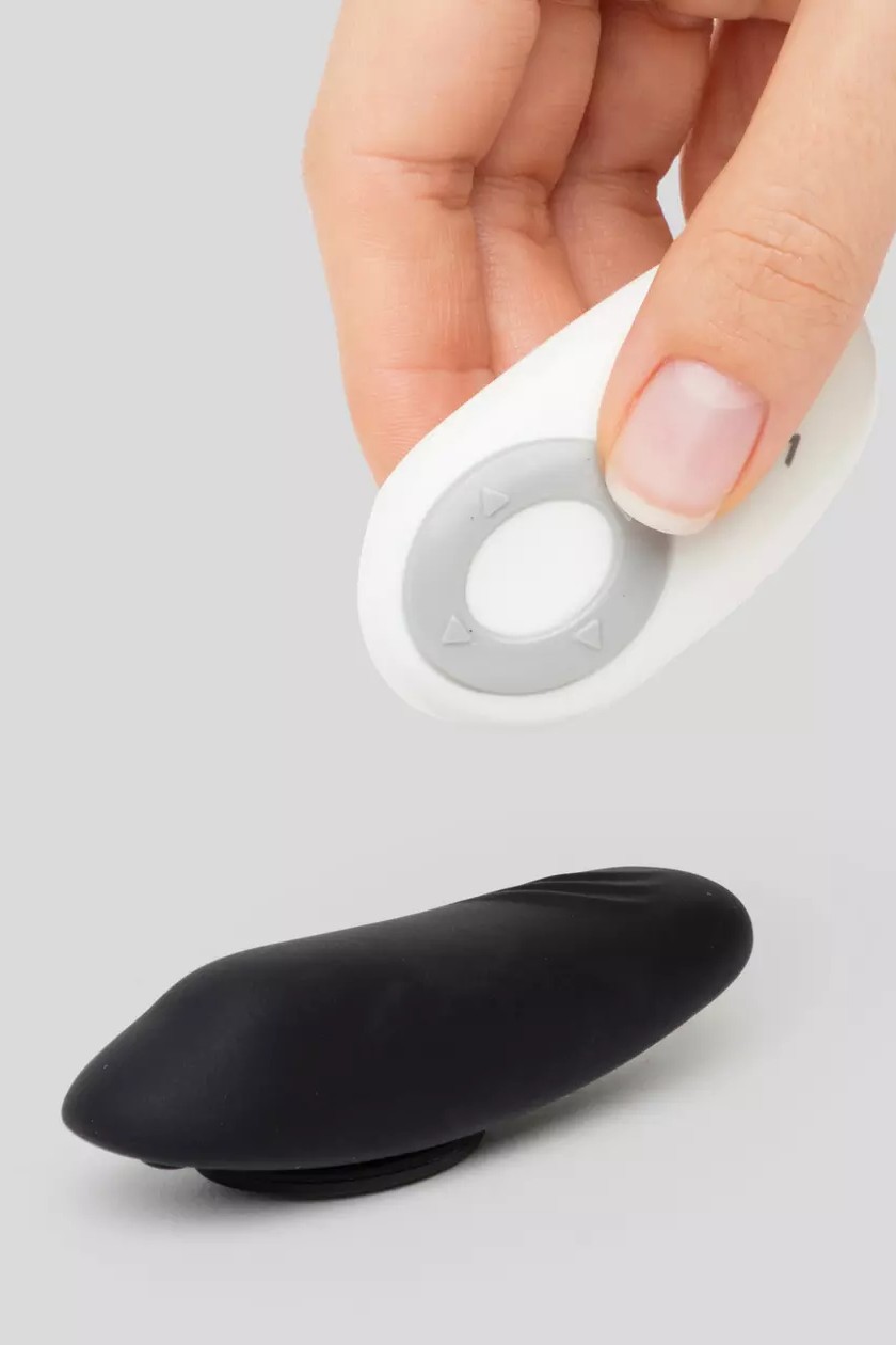  black vibrating panty vibrator with remote