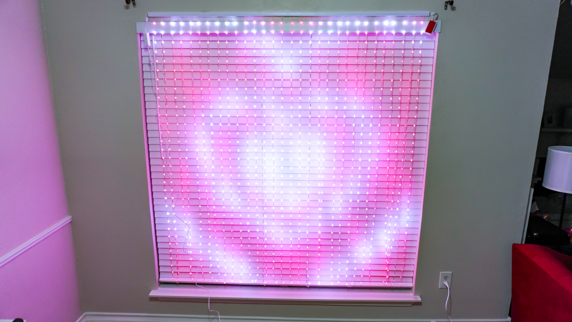 The heart animation you see when you turn on the Govee Curtain Lights Pro for the first time