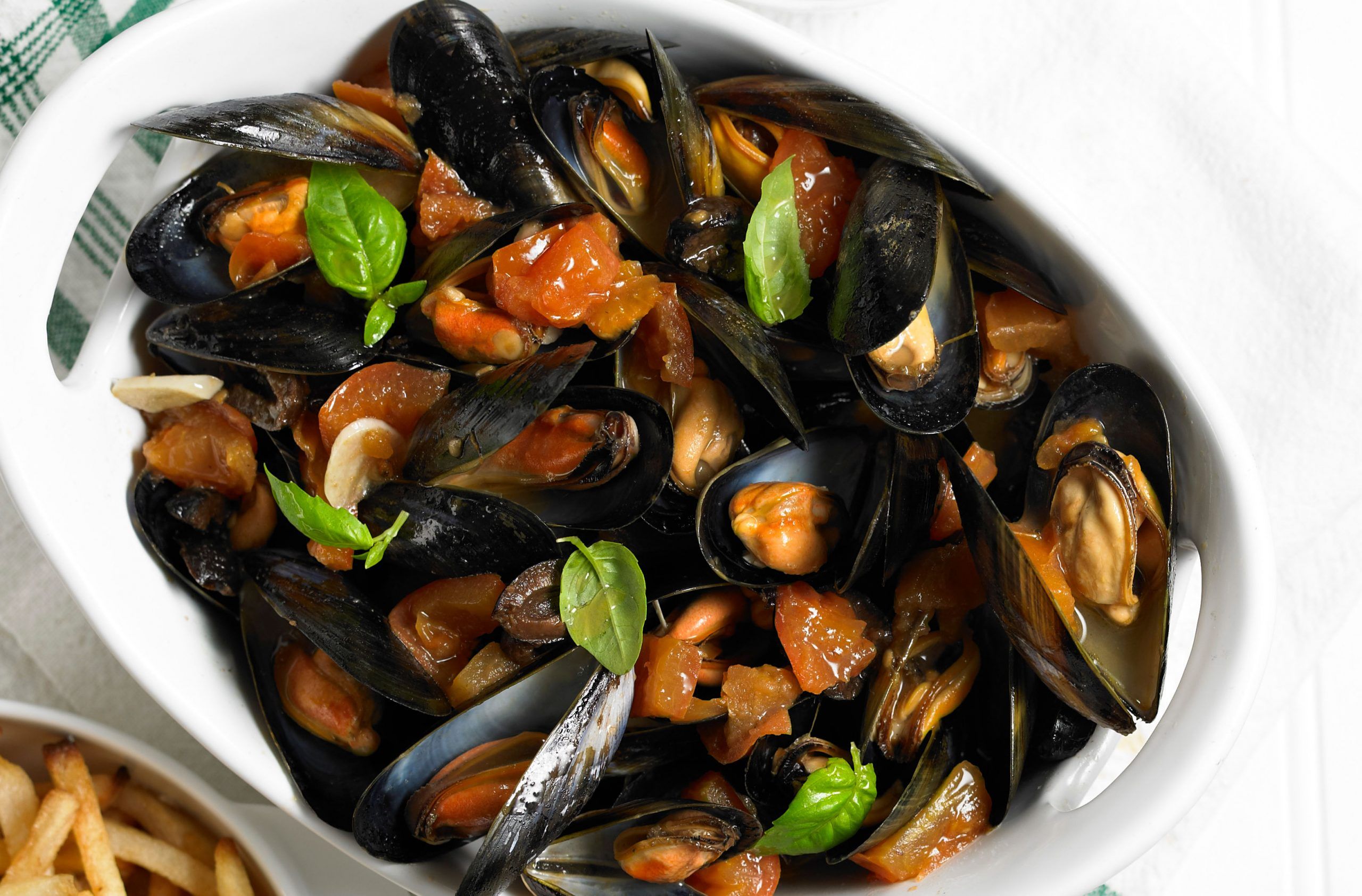 Italian-style mussels recipe