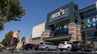 Dick's Sporting Goods storefront