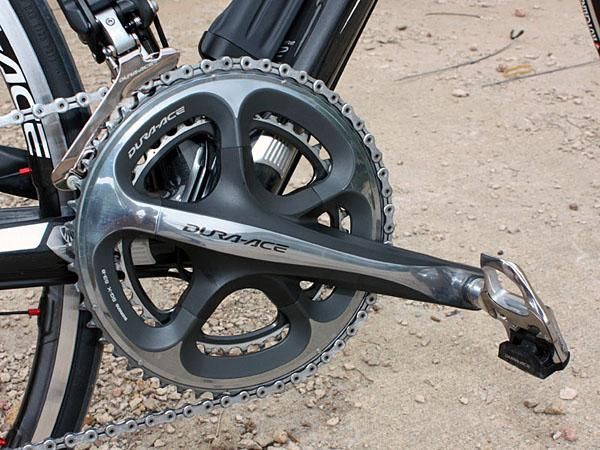 The Dura-Ace 7900 crankset's ultra-stiff outer chainring matched to the Di2 front derailleur adds up to the best front shifting in the industry by far and without question.